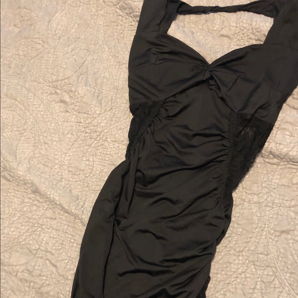 Body Central cinched cocktail dress w/lace